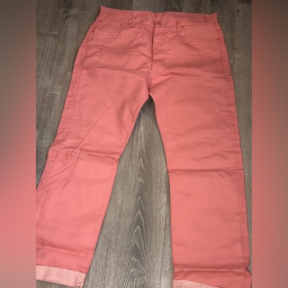 Levi’s Men Jeans- cool modern pink jeans - Picture 2 of 3